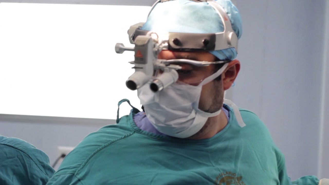 cirugía para extirpar una parte del cerebro