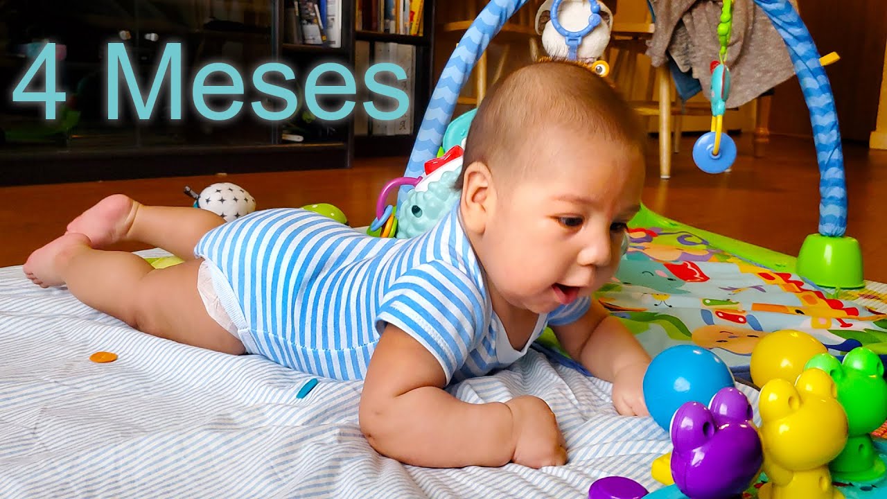 que hace un bebe de 4 meses